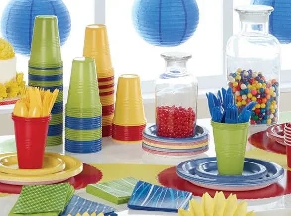 У ЄС вирішили заборонити одноразовий пластиковий посуд