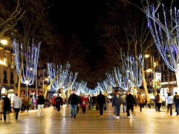 Держдеп попередив про можливість теракту в центрі Барселони на свята