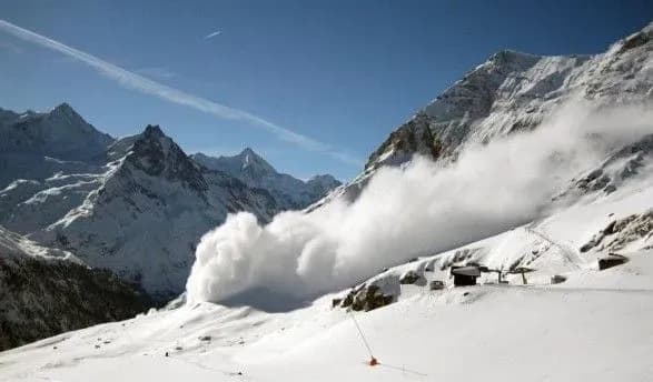 У Карпатах очікується значна небезпека сходження лавин