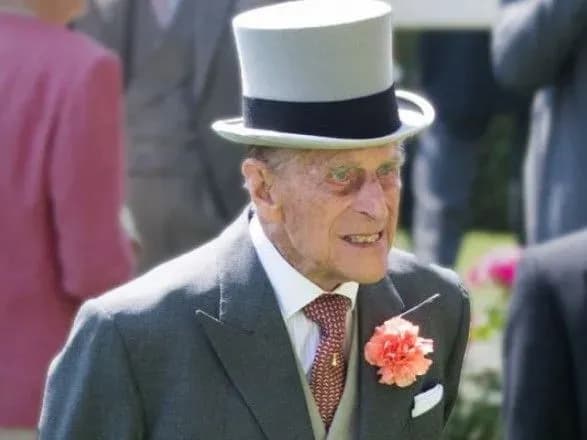 Принц Філіп після ДТП пройшов тест на алкоголь