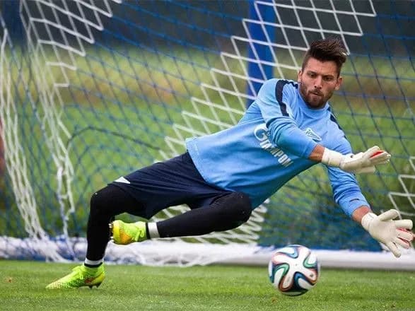 Соперник "Динамо" по Лиге Европы усилился российским вратарем "Зенита"