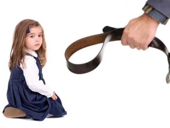 Минулого року в Україні було скоєно 4,3 тисячі злочинів щодо дітей