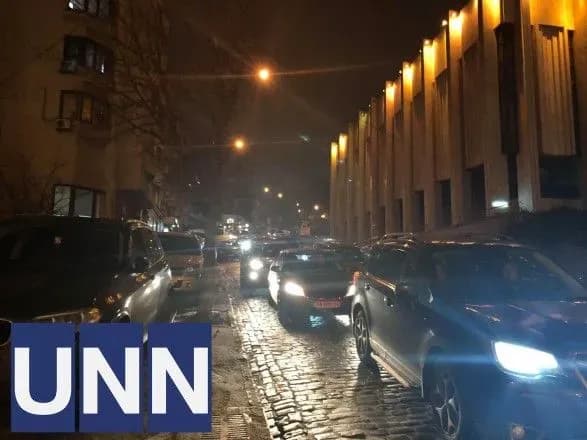 Вечерний Киев стал в пробках