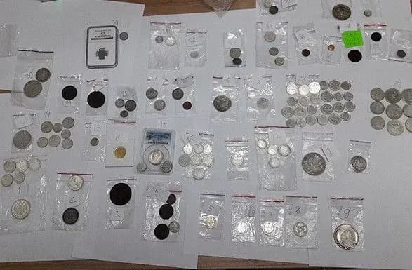 З України намагалися вивезти колекцію старовинних монет