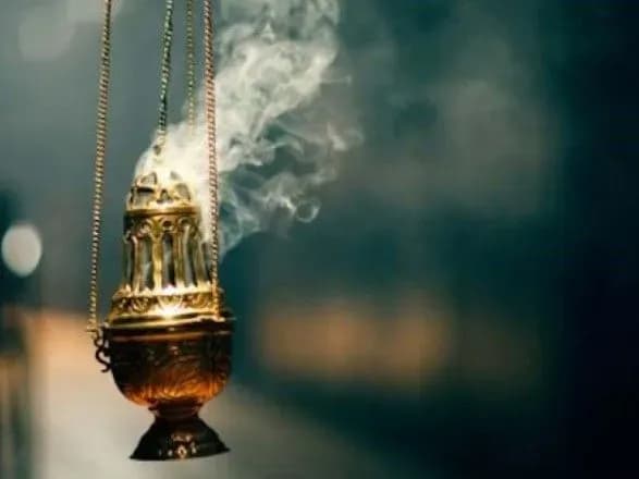 Священники активно включилися в агітацію на виборах - КВУ