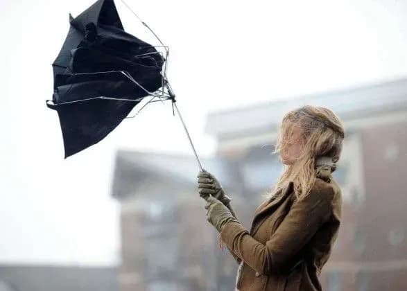 В Україні оголосили штормове попередження