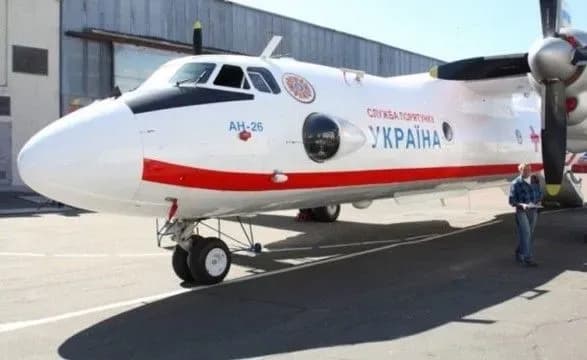 Із зони ООС до столиці літаком евакуювали неповнолітню у комі