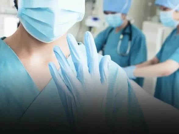 Нейрохірурга підозрюють у лікарській помилці, через яку померла пацієнтка