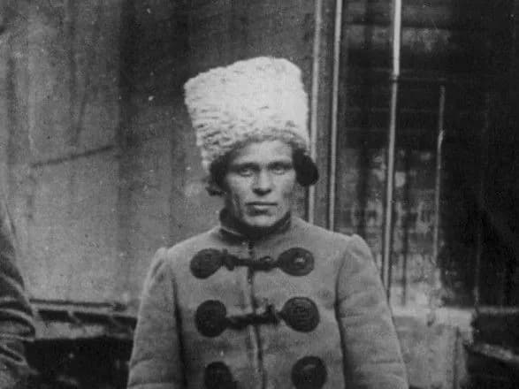 Родичі Нестора Махна надали згоду на повернення його праху в Україну