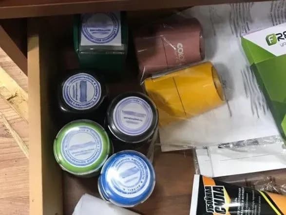 На Кіровоградщині ліквідовано конвертаційний центр з обігом понад 300 млн грн