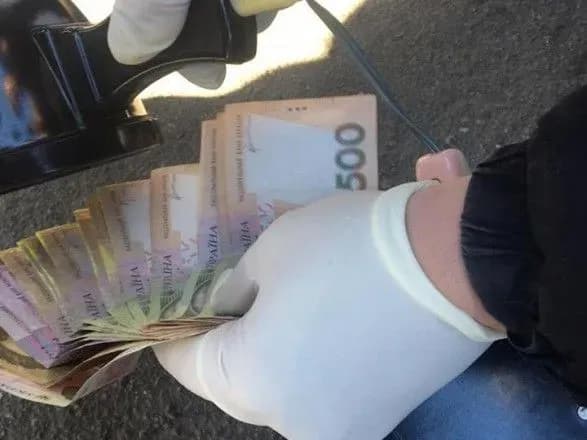 У Вінниці на хабарі затримали поліцейського