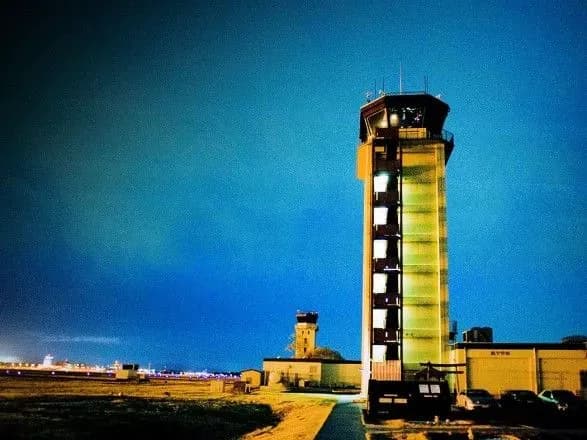 Невідомі влаштували вибух на американській військовій базі у Японії