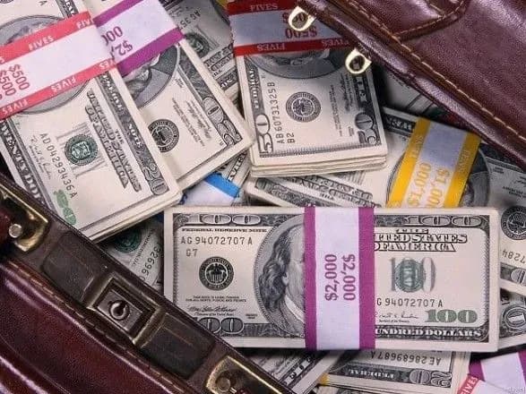 Радикал Рибалка тримає в готівці у десятки разів більше коштів, аніж у банку