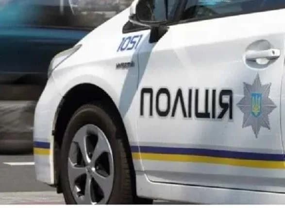 У Чернівцях 18-річна дівчина майже місяць лежить у лікарні після побиття знайомими