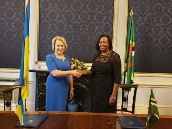 Украина и Содружество Доминики установили дипломатические отношения