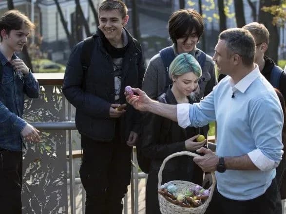 Віталій Кличко привітав українців з Великоднем