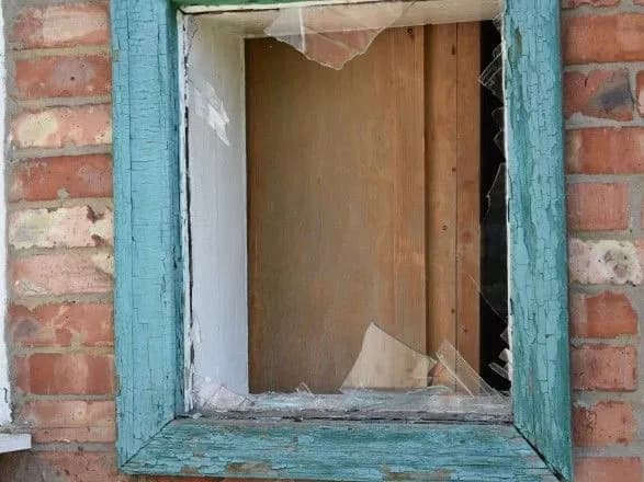 Украинская сторона СЦКК: вооруженные формирования РФ обстреляли жилые дома Золотого