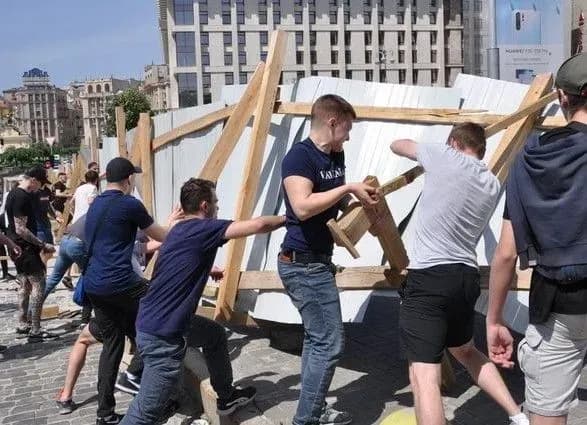 В Інституті нацпам'яті відреагували на ситуацію з меморіалом Героїв Небесної Сотні