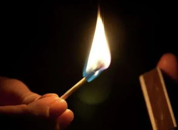 Жінка підпалила будинок, у якому знаходилося її немовля