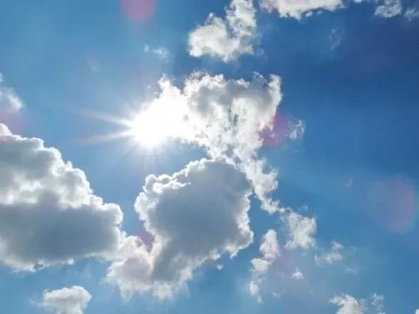 Тиждень в Україні розпочнеться без опадів