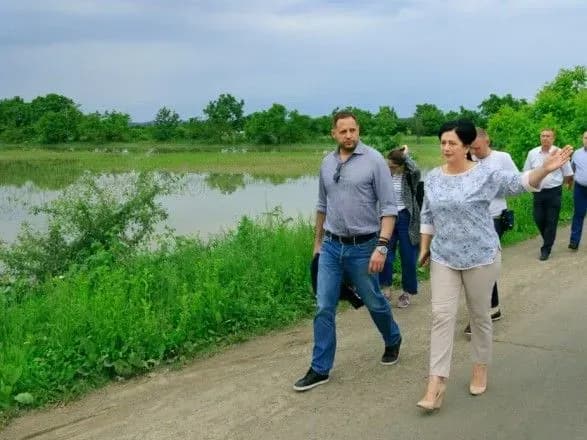 Помощник Зеленского на Закарпатье встретился с семьей погибшего школьника