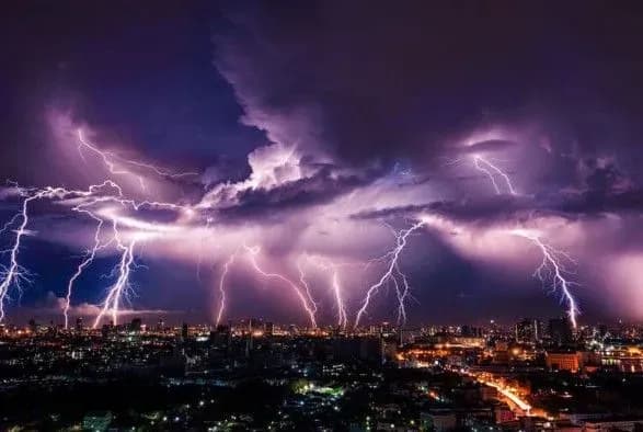 Українців попередили про погіршення погодних умов завтра