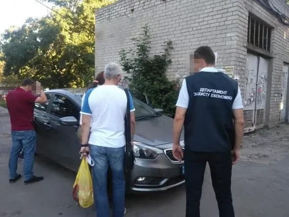 Доцент вишу виписав собі премії на понад 165 тис. грн