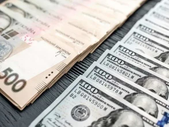 На сайті Кабміну нова петиція щодо підвищення заробітної плати медичним працівникам