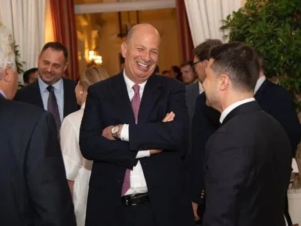 Зеленский в Брюсселе побывал на "вечеринке" с зятем Трампа и Могерини