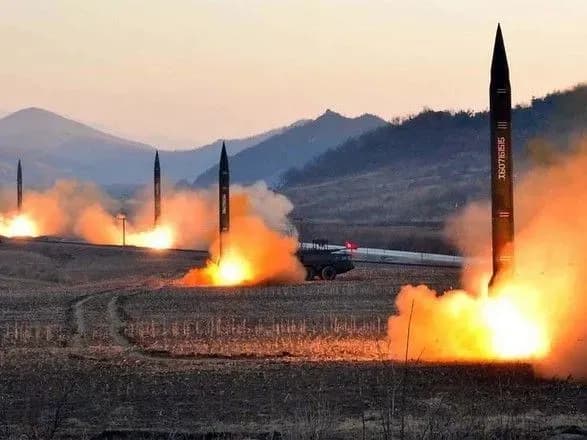 Кількість ядерної зброї у світі зменшується, але замість цього її модернізують - доповідь