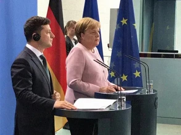 Зеленський розповів, на чому не зійшовся з Меркель