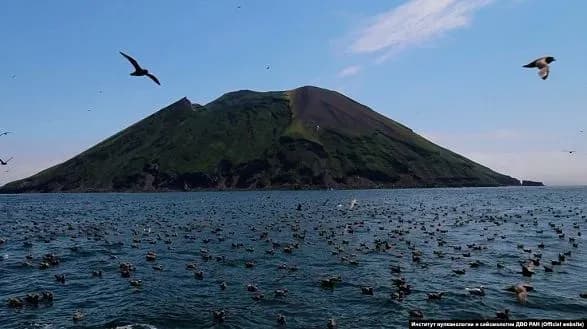 У Росії вперше за сто років прокинувся вулкан Райкоке