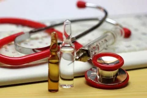 На лечение за границу за полгода направили 272 человека