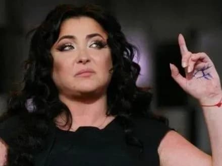 Лоліта розлучилася з чоловіком