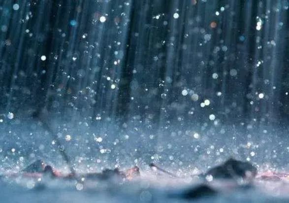 Україну три дні заливатимуть дощі