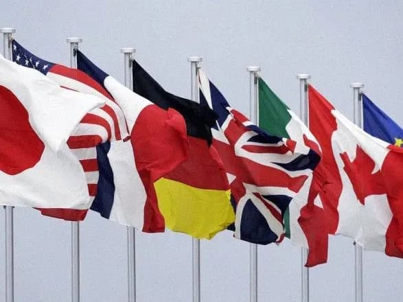 Посли держав G7 відреагували на закон Зеленського про люстрацію
