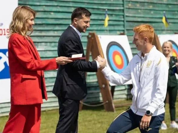 Зеленский отметил государственными наградами футболистов сборной U-20