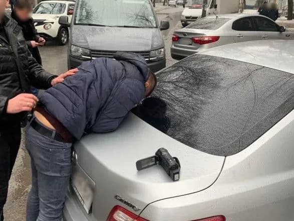 Працівників СБУ судитимуть за вимагання грошей від іноземців