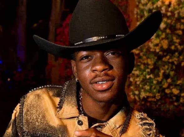 Трек репера Lil Nas X встановив рекорд по перебуванню на першому місці в Billboard Hot 100