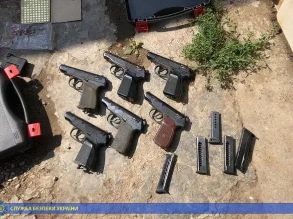 На Закарпатье задержали торговца оружием