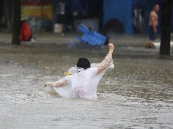 Кількість загиблих у результаті супертайфуна у Китаї наближається до 20