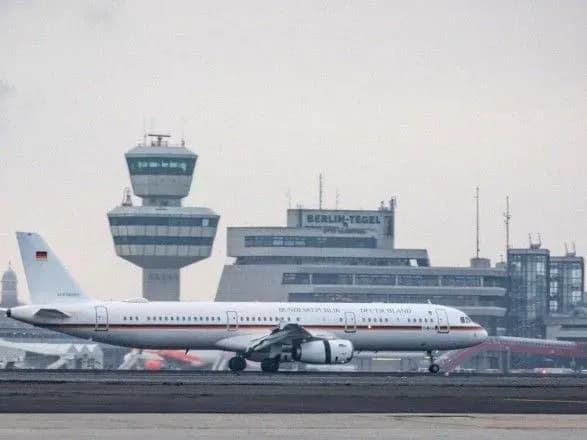 Літаки глави МЗС Німеччини двічі ламалися дорогою у США