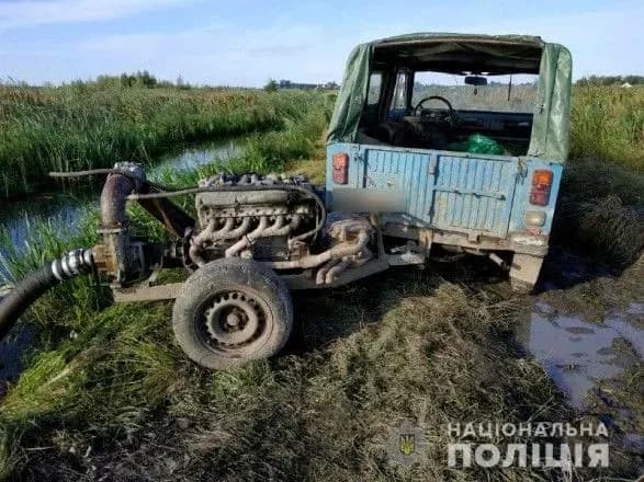 За добу на Рівненщині зафіксували одразу три випадки незаконного видобутку бурштину
