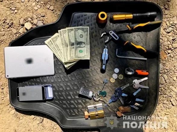 В Черновцах КОРД задержал трех квартирных воров