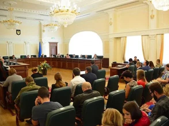 Вища рада правосуддя звільнила шістьох суддів