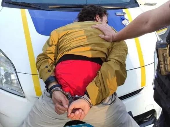 У столиці затримали чоловіка, що відкрив стрілянину у тролейбусі