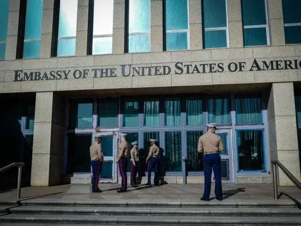 "Акустичні атаки" на Кубі: дипломати могли постраждати через засоби для боротьби з комахами