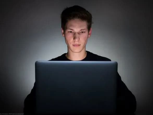 Європарламентарі хочуть видаляти з інтернету терористичний контент за годину