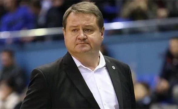 Первая тренерская отставка: экс-наставник сборной Украины возглавил новичка Суперлиги