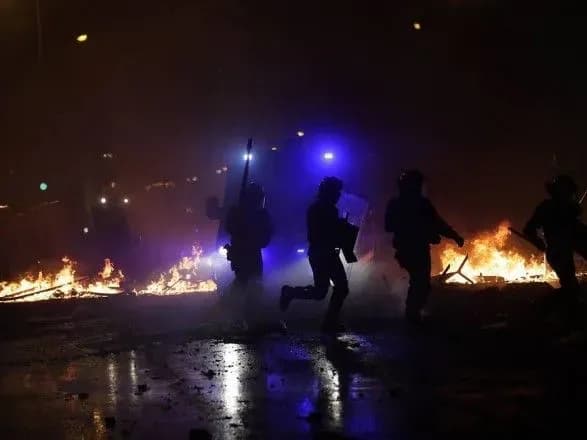 Протестующие в Каталонии блокировали дороги и железную дорогу